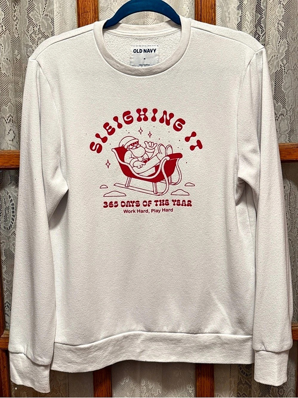 Old Navy Unisex Sleighing It Graphic Sweatshirt